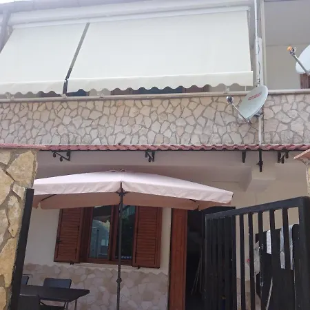 Nyaraló La Villetta Al Mare Fiumefreddo Bruzio